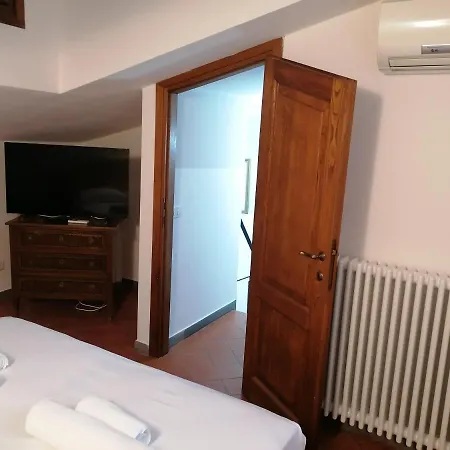 Oberdan's Paradise Lt Apartament